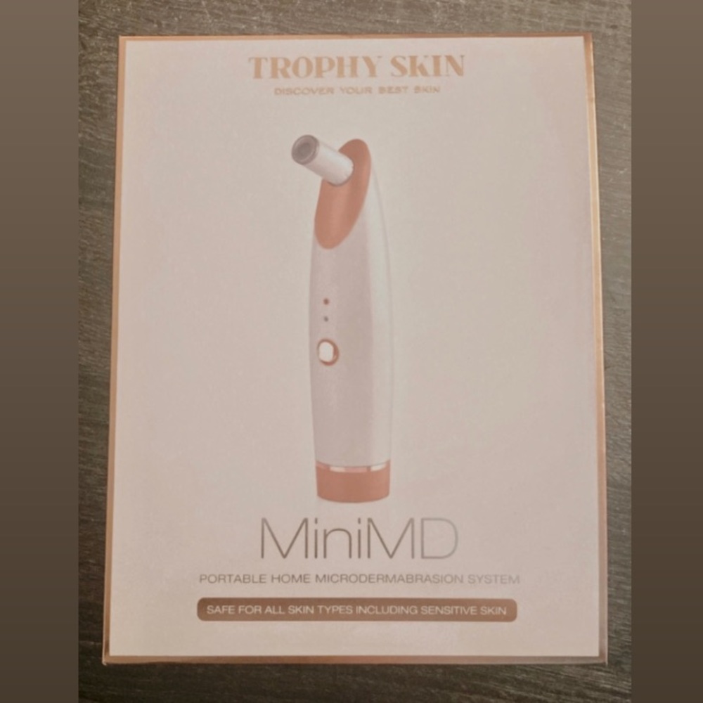 Trophy Skin MiniMD At Home Microdermabrasion Kit